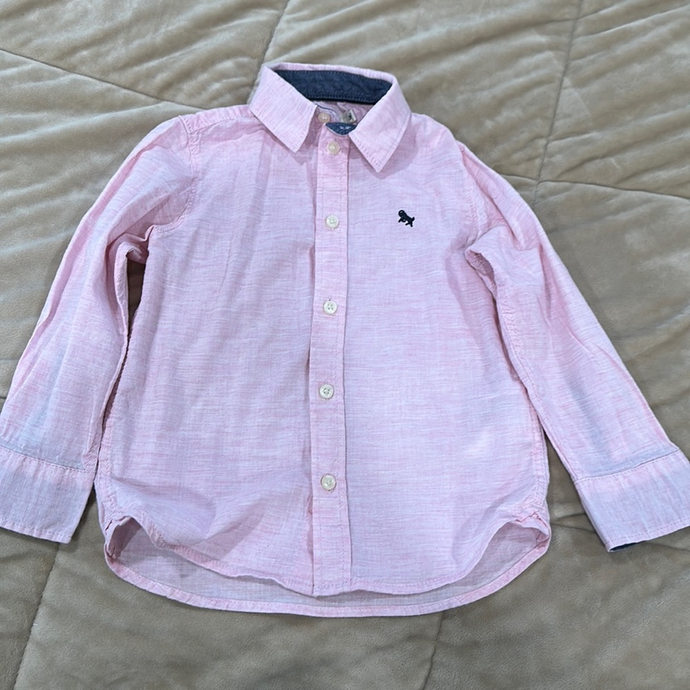 Boys H&M pink button up shirt. Size 3-4 years.